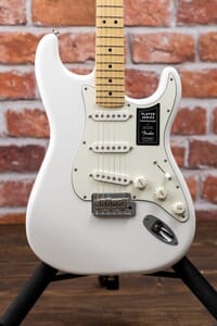 Fender Player Stratocaster Guitar MN Polar White