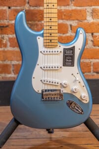 Fender Player Stratocaster Guitar MN Tidepool Teal